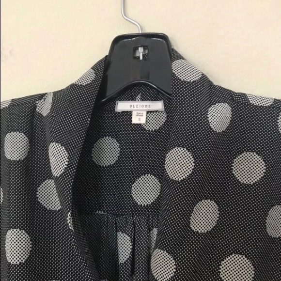 ❤️Pleione Polka Dot Wrap Blouse Top Black Cream - Picture 2 of 5